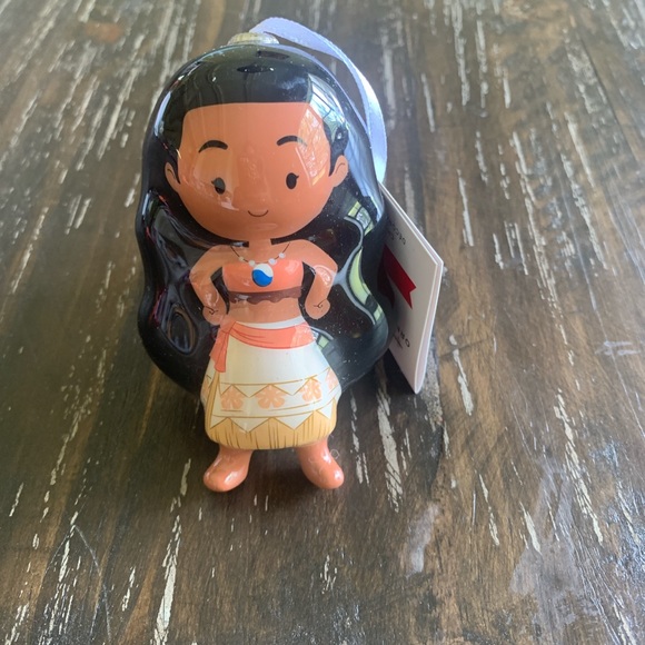 Hallmark Disney Princess Moana Decoupage Christmas Holiday Ornament New 2022 - Picture 4 of 4